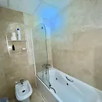 2 Hab Golden Mile Lejlighed Marbella