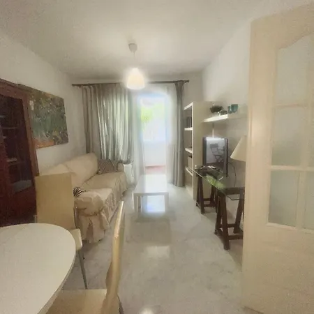 Marbella,apartment 2 Bedroon,parking ,pool, Golden Mile Apartment