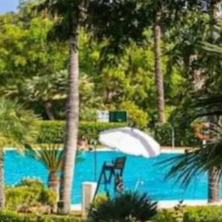 Marbella,apartment 2 Bedroon,parking ,pool, Golden Mile Apartment