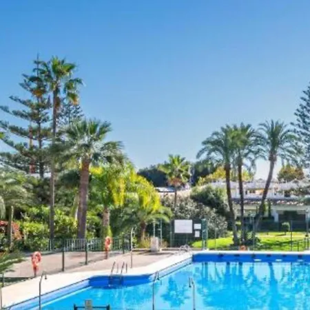 Marbella,apartment 2 Bedroon,parking ,pool, Golden Mile