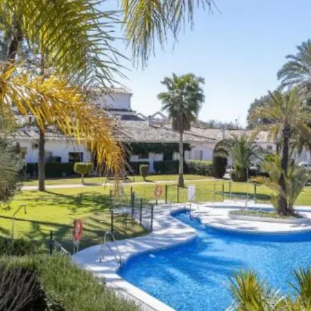 Marbella,apartment 2 Bedroon,parking ,pool, Golden Mile