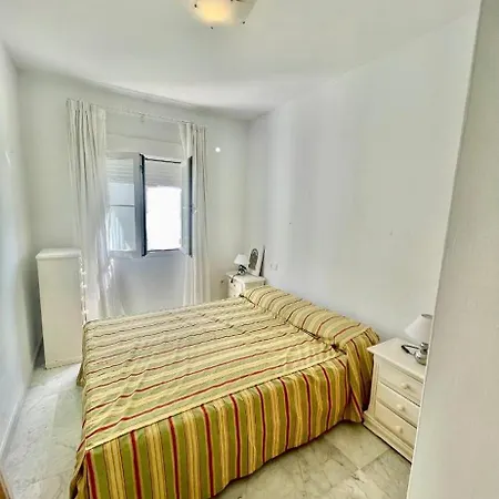 Marbella,apartment 2 Bedroon,parking ,pool, Golden Mile *